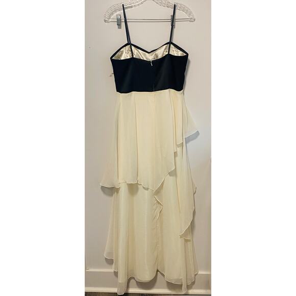 Sweetheart Bodice Empire Waist Formal Dress (USED LIKE NEW) - Picture 3 of 8